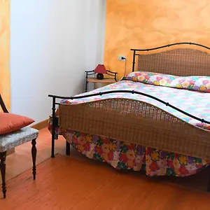  Bed & Breakfast A Casa Di Sara