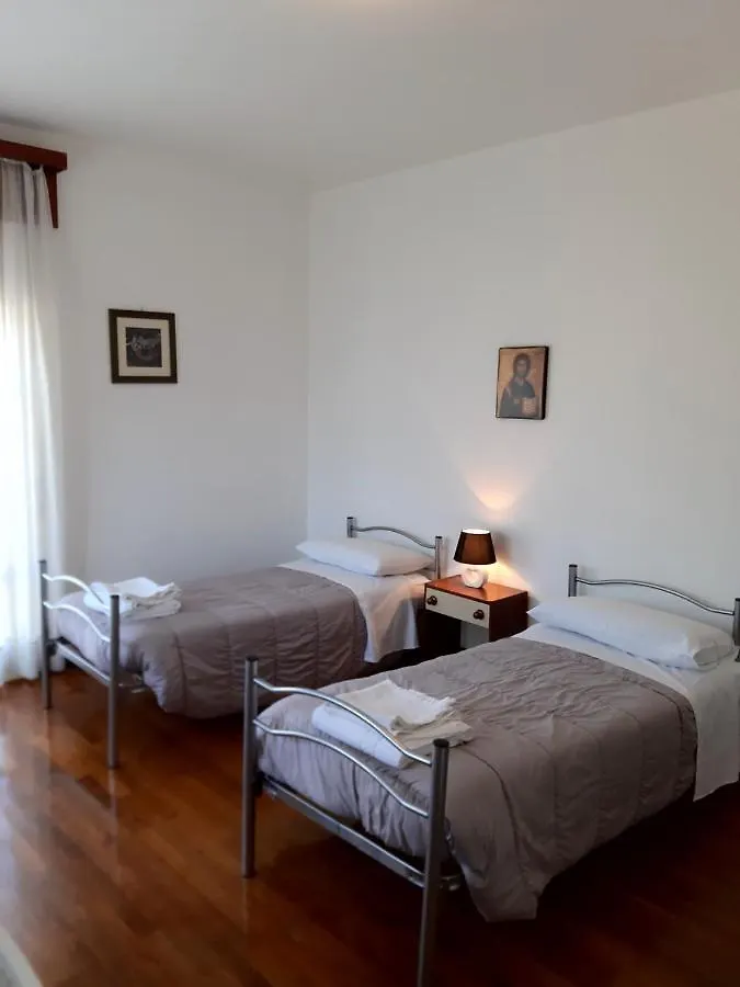 Easyroom Piovene Rocchette Italy